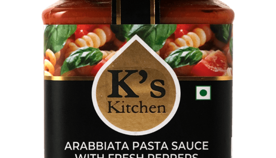 arabbiata-sause-with-fresh-pepper-photo